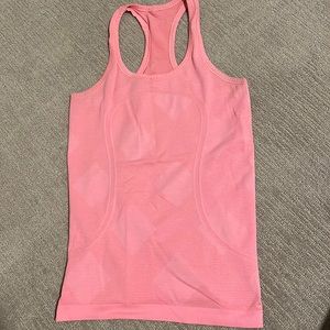 Lululemon tank top
